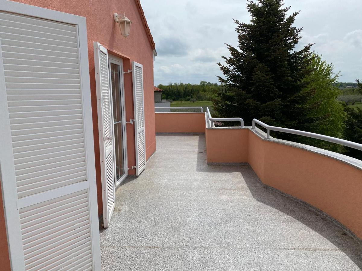 Casa Cino Apartment Umag Exterior photo